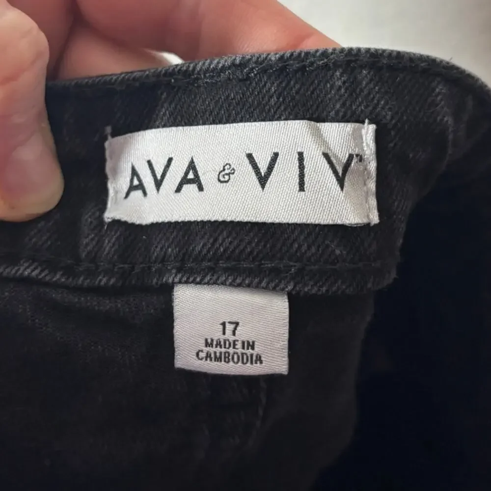 Ava & Viv ava viv
